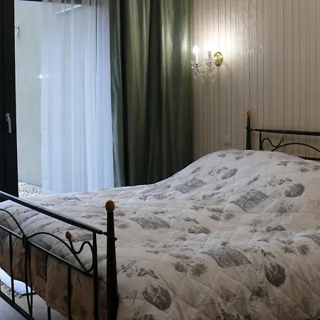 Apartmen Svetlana *
