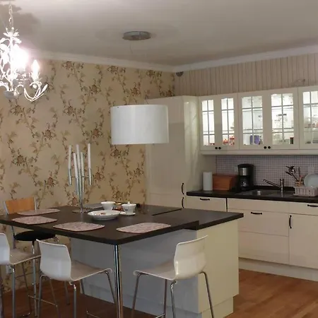Apartmen Svetlana Apartment *